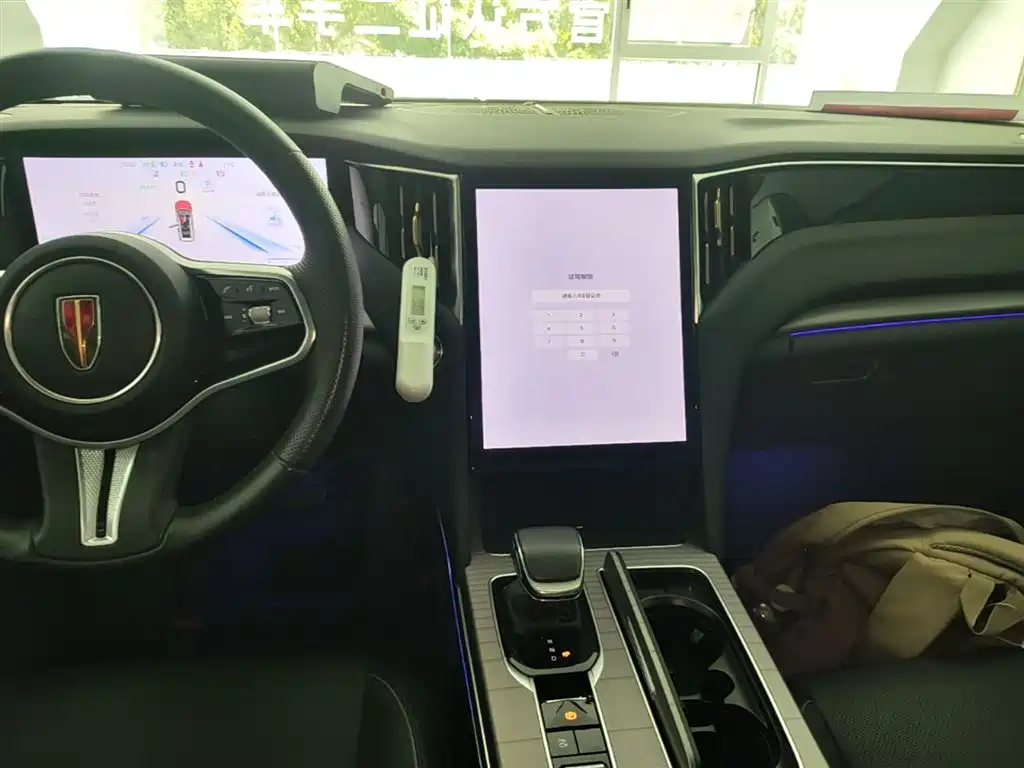 Hongqi HS7 PHEV 2024 2.0T PHEV 4WD Flagship Edition 6-seater фото 13