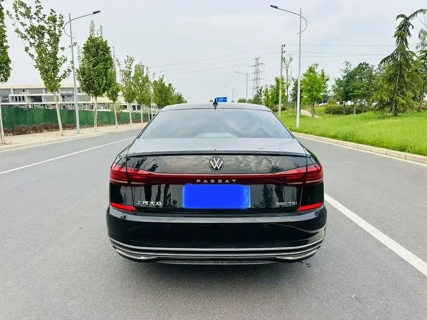 Volkswagen Passat 2024 380TSI Dragon Soaring Edition фото 8