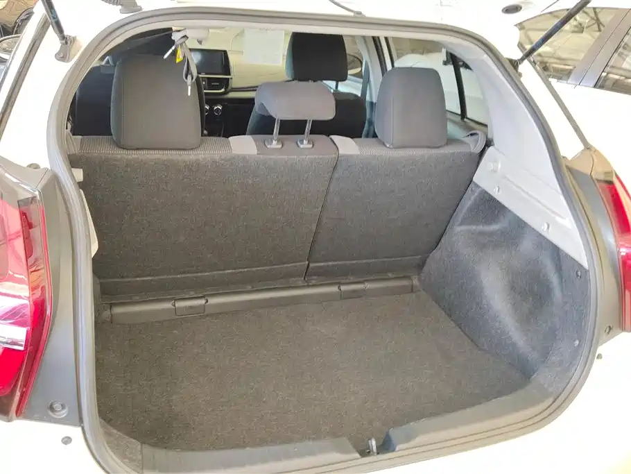 Toyota Vios FS 2021 1.5L CVT Fengchi Edition фото 4