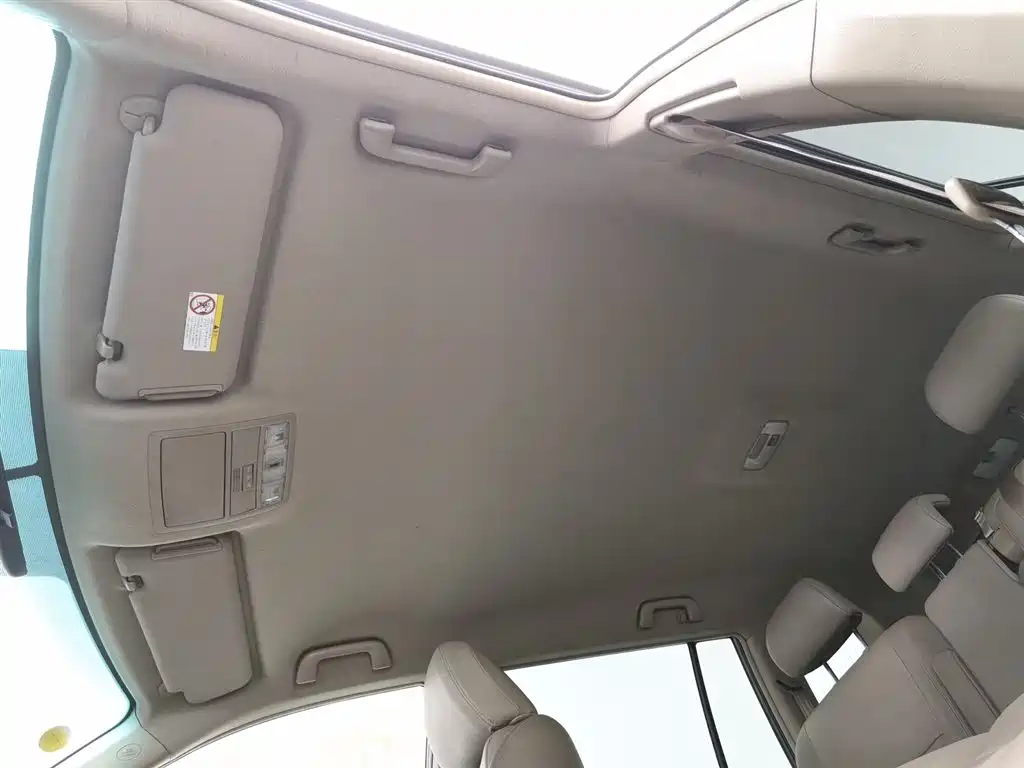 Toyota Highlander 2011 2.7L 2WD 5-seat Sport фото 14