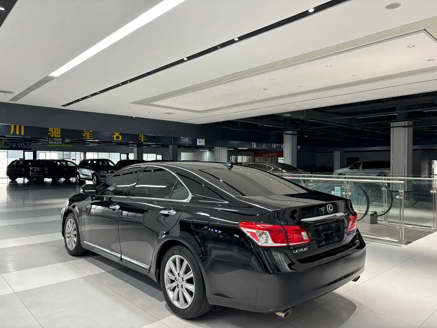 Lexus ES 2010 350 Premium Edition фото 3