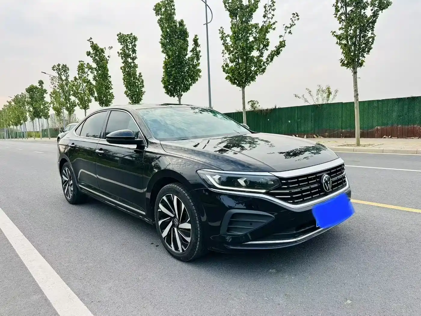 Volkswagen Passat 2024 380TSI Dragon Soaring Edition фото 3