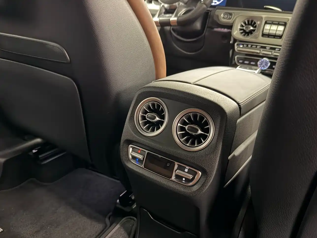 Mercedes-Benz G-Class AMG 2019 AMG G 63 фото 7
