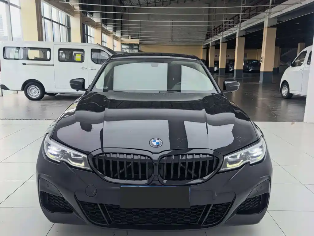 Фото 1 - BMW 3 Series