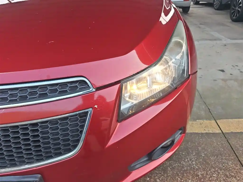 Chevrolet Cruze 2013 Hatchback 1.6L Automatic Luxury фото 24
