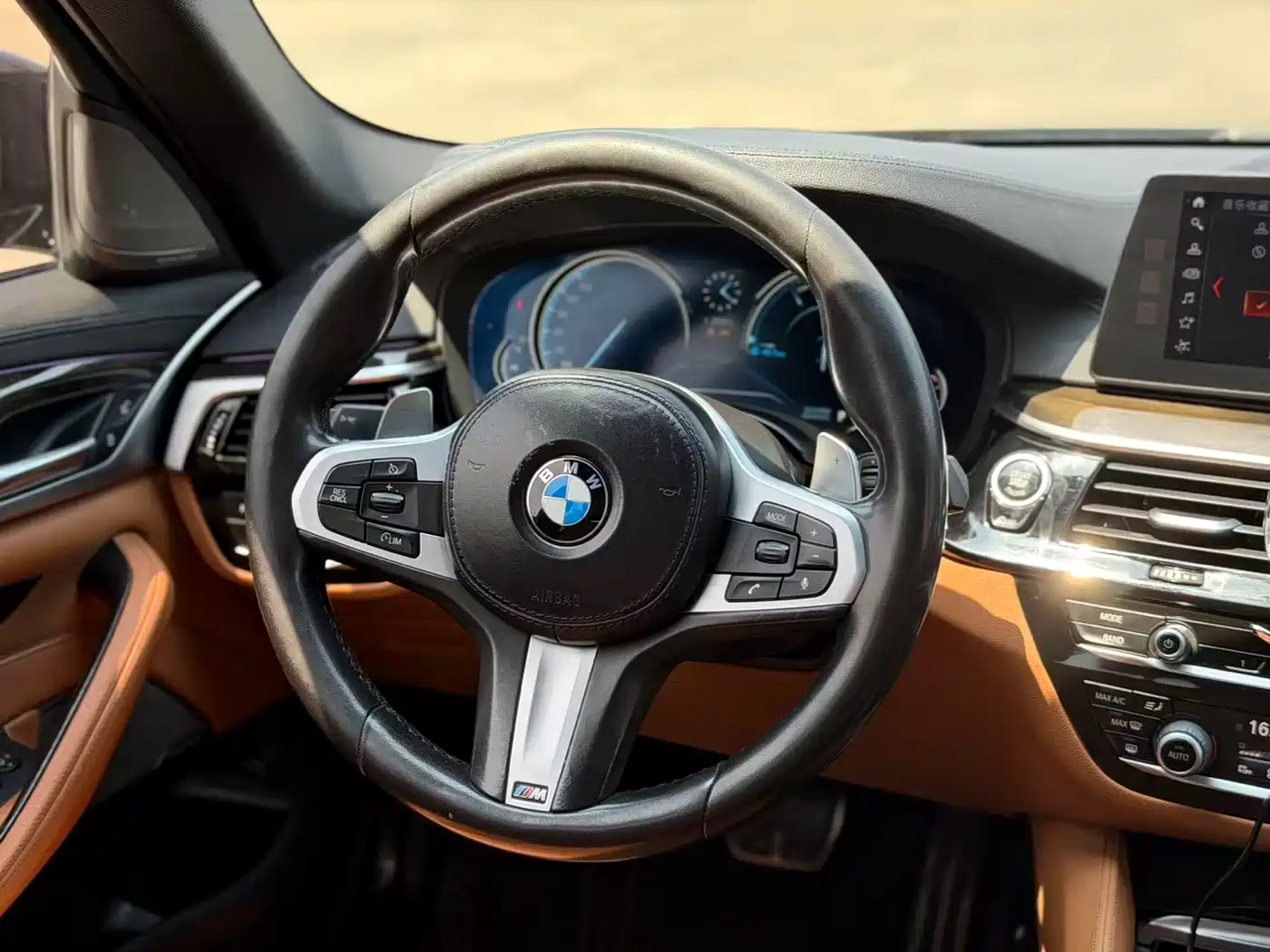 BMW 5 Series 2018 530Li Premium M Sport Package фото 4