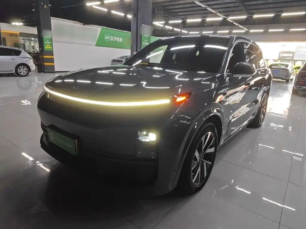 Li Auto Li L8 2023 Pro