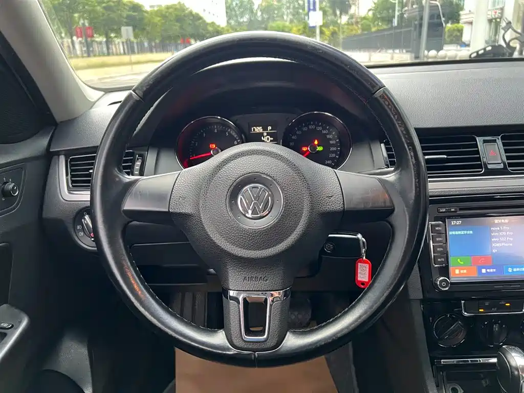 Volkswagen Bora 2015 Quality Edition 1.6L Automatic Fashion фото 9