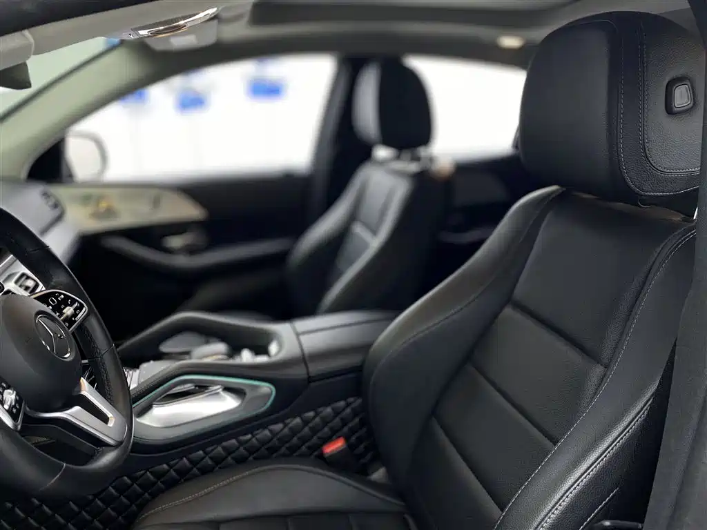 Mercedes-Benz GLE Coupe 2020 GLE 350 4MATIC Coupe SUV Fashion фото 25