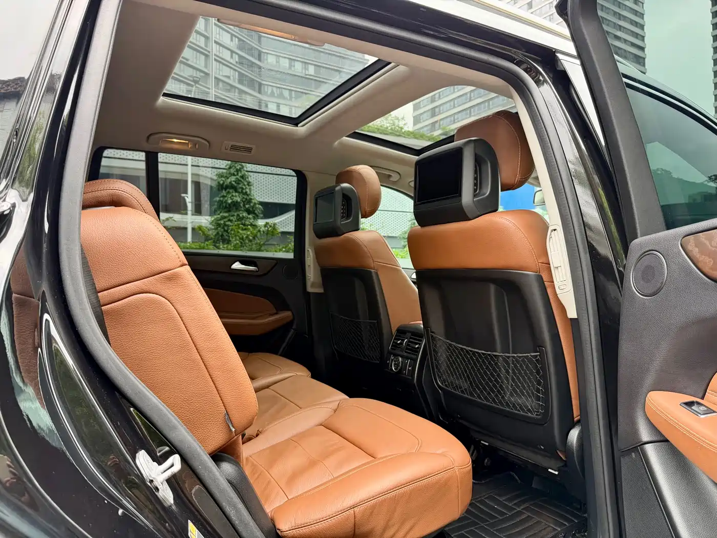 Mercedes-Benz GLS 2016 GLS 400 4MATIC Luxury фото 21