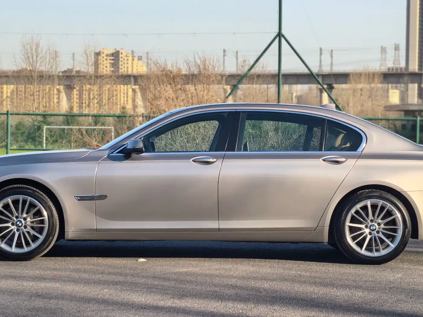 BMW 7 Series 2013 Model 740Li Leading фото 4