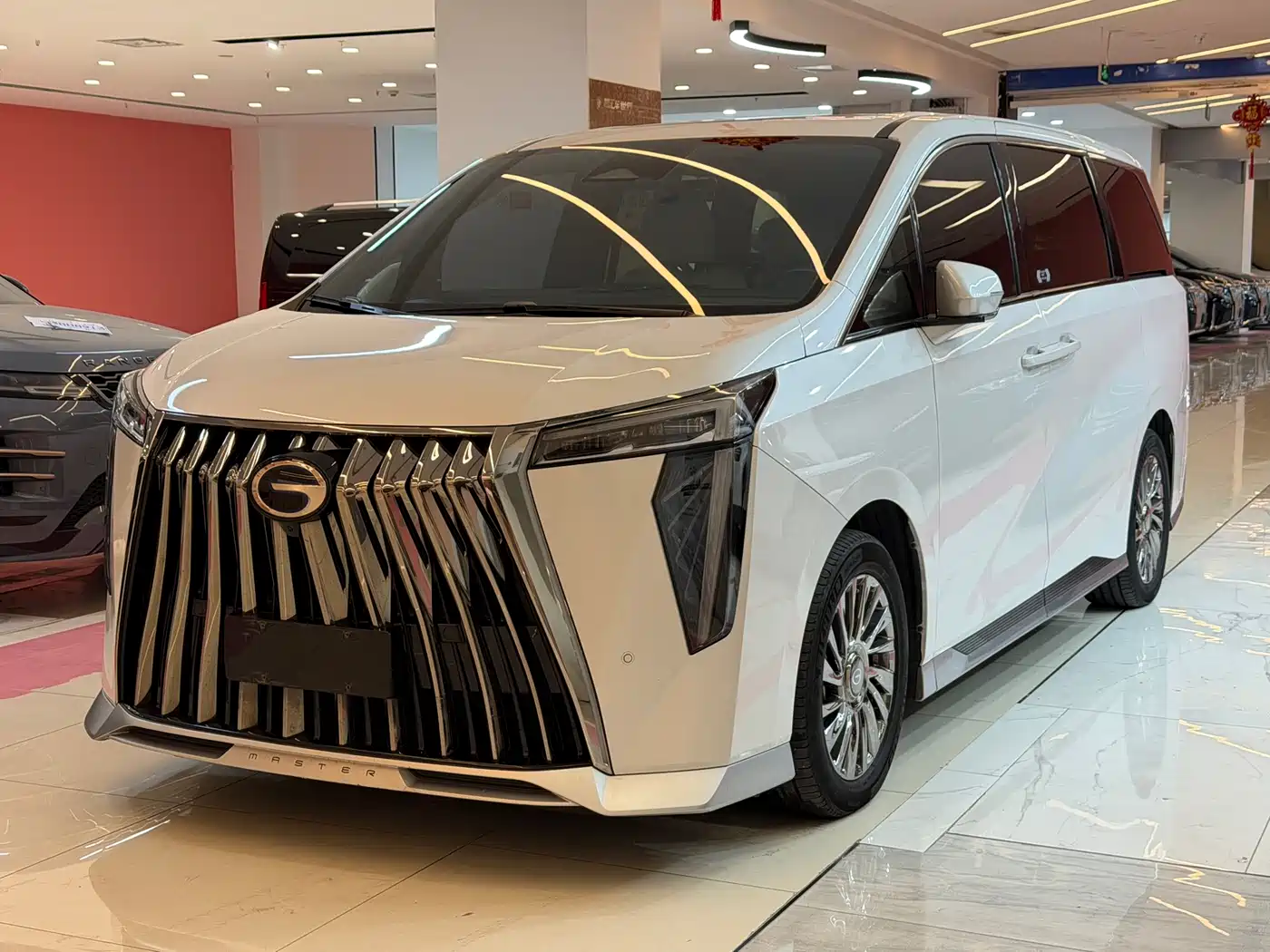 GAC Trumpchi Trumpchi M8 2023 Model Master Series Hybrid Royal Edition