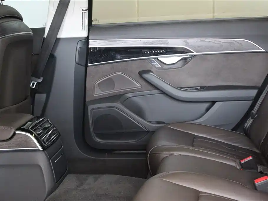Audi A8 2019 Plus A8L 50 TFSI quattro Comfort фото 8