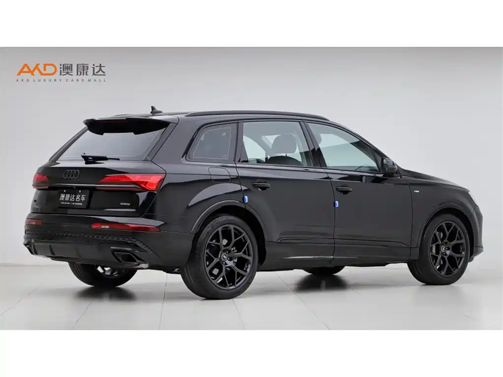 Audi Q7 2025 45 TFSI quattro S line Black Warrior фото 3