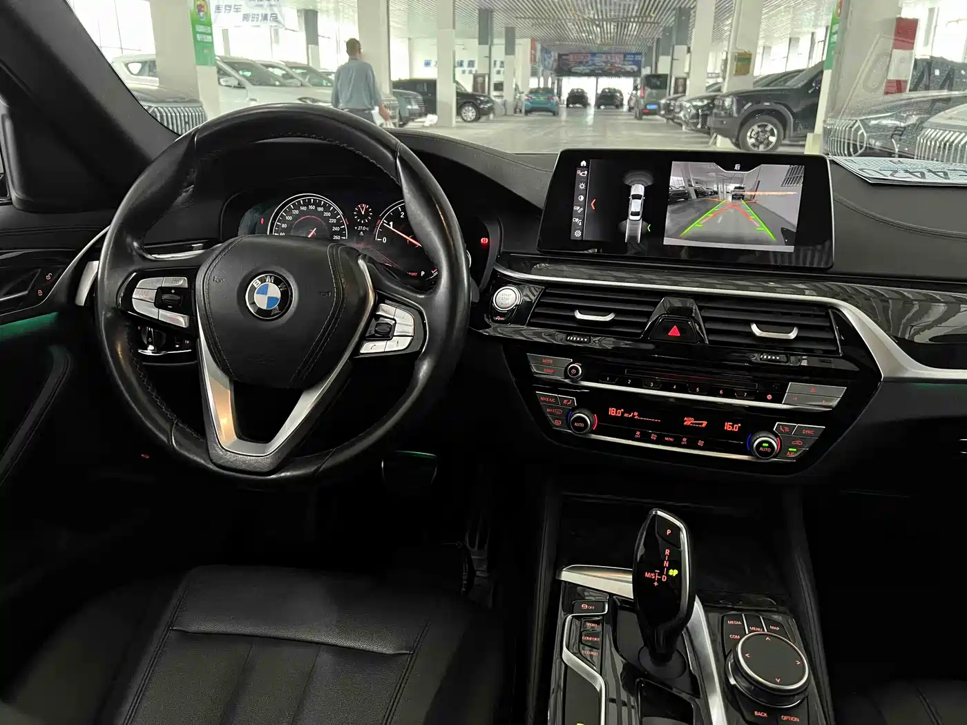 BMW 5 Series 2018 525Li M Sport Package фото 16