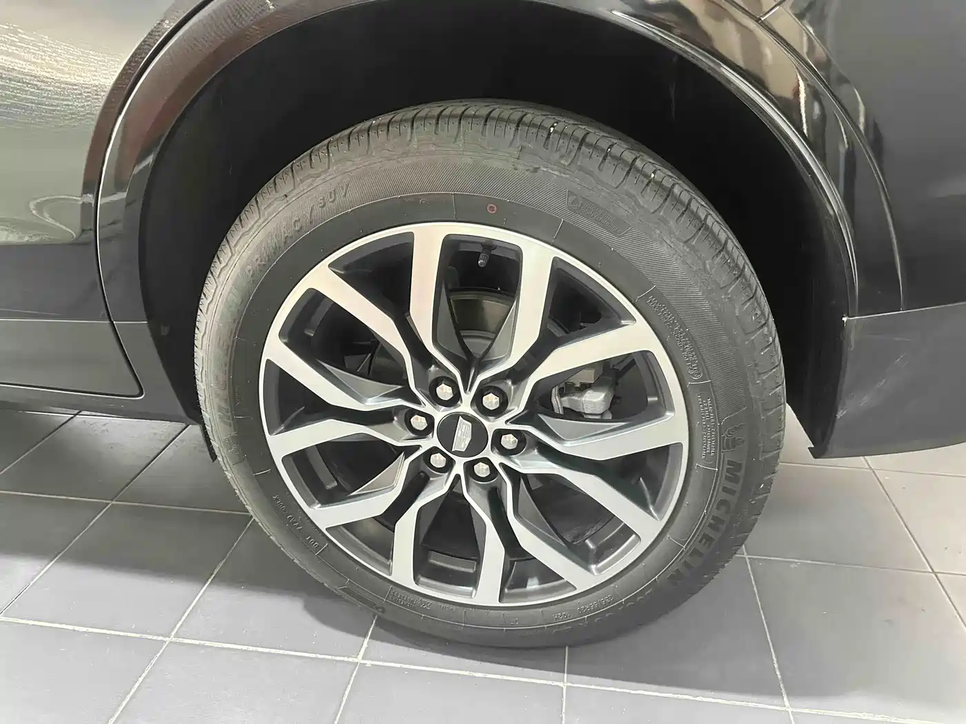 Cadillac XT5 2022 2.0T AWD Luxury (Hummingbird Edition) фото 24