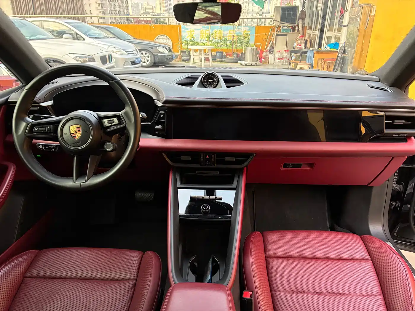 Porsche Macan EV 2024 Macan 4 фото 13