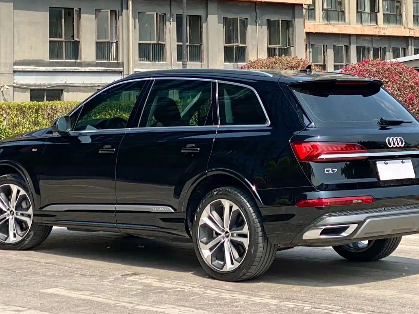 AUDI Q7