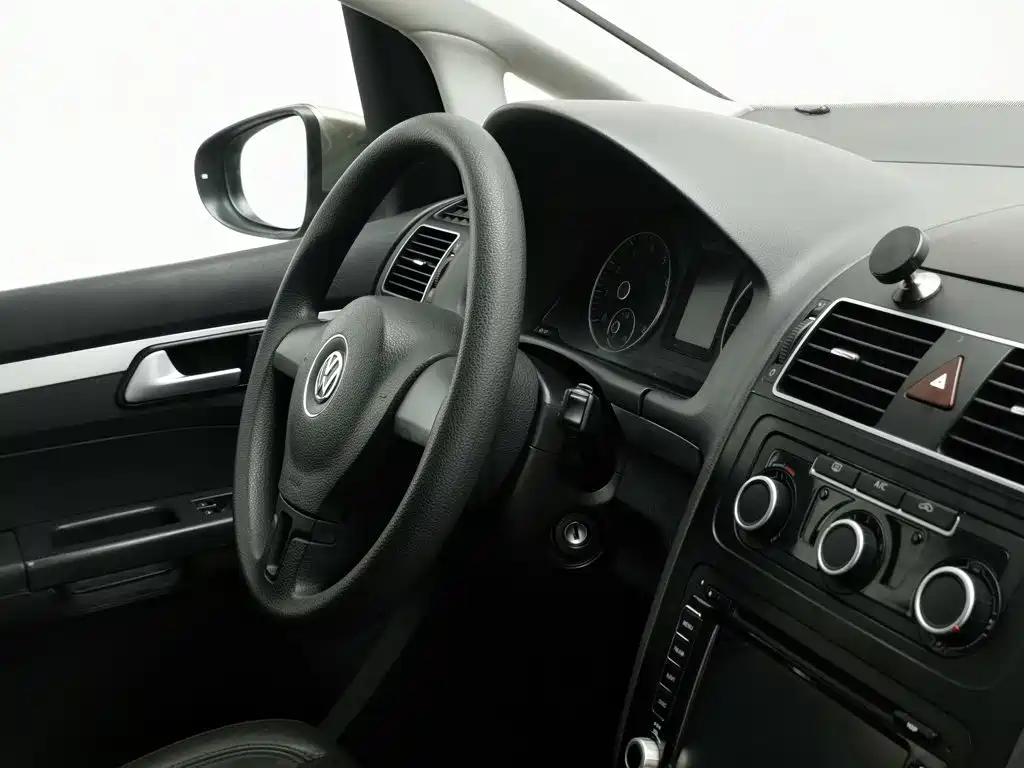 Volkswagen Touran 2015 2015 1.4T Manual Comfort Edition 5-seater