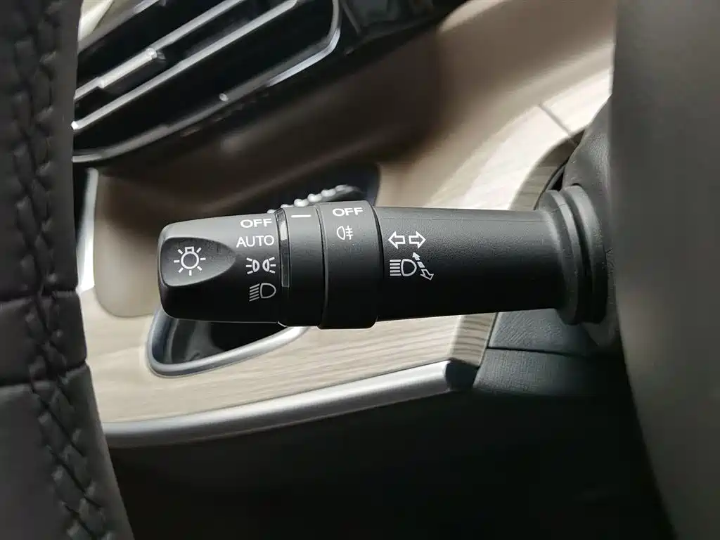GAC Trumpchi Trumpchi E8 2024 Glory Series 2.0L Glory Edition фото 21