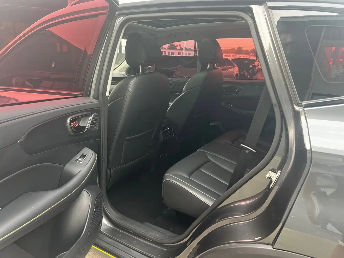 Photo 8 - Roewe RX5