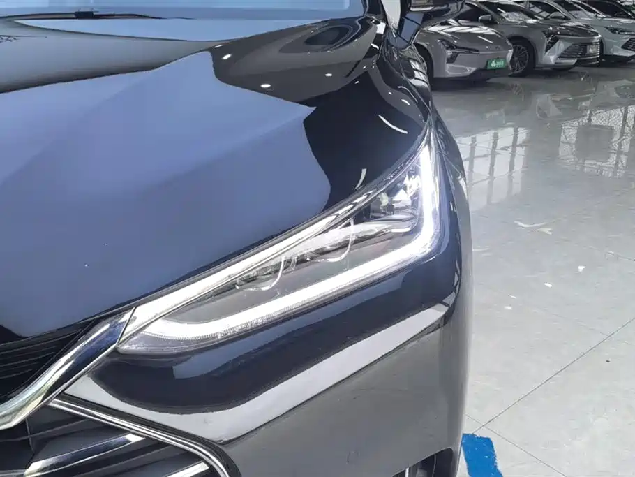BYD TANG