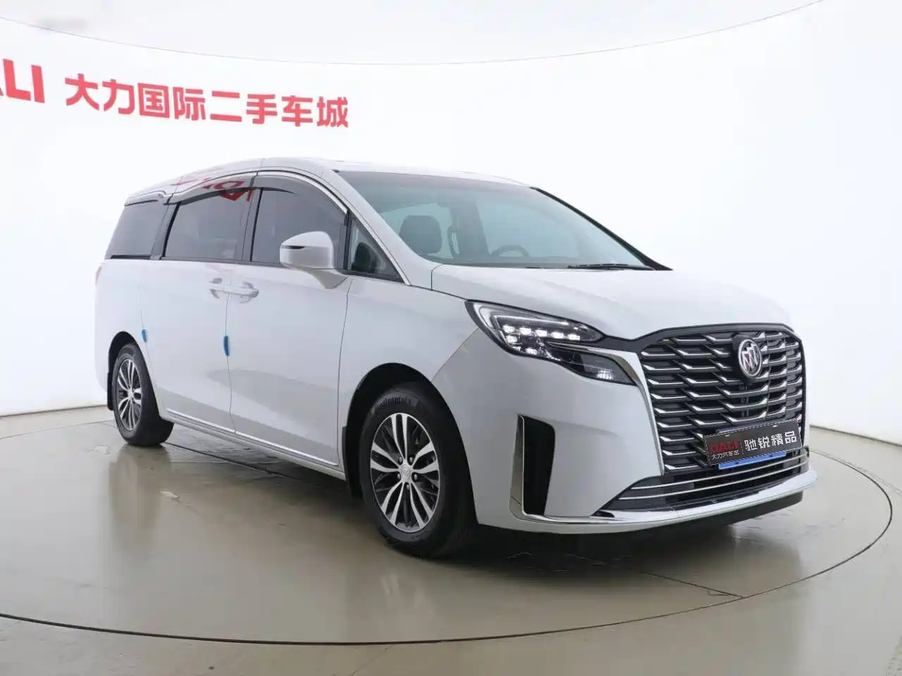 Buick GL8 2023 ES Landmaster Comfort фото 3