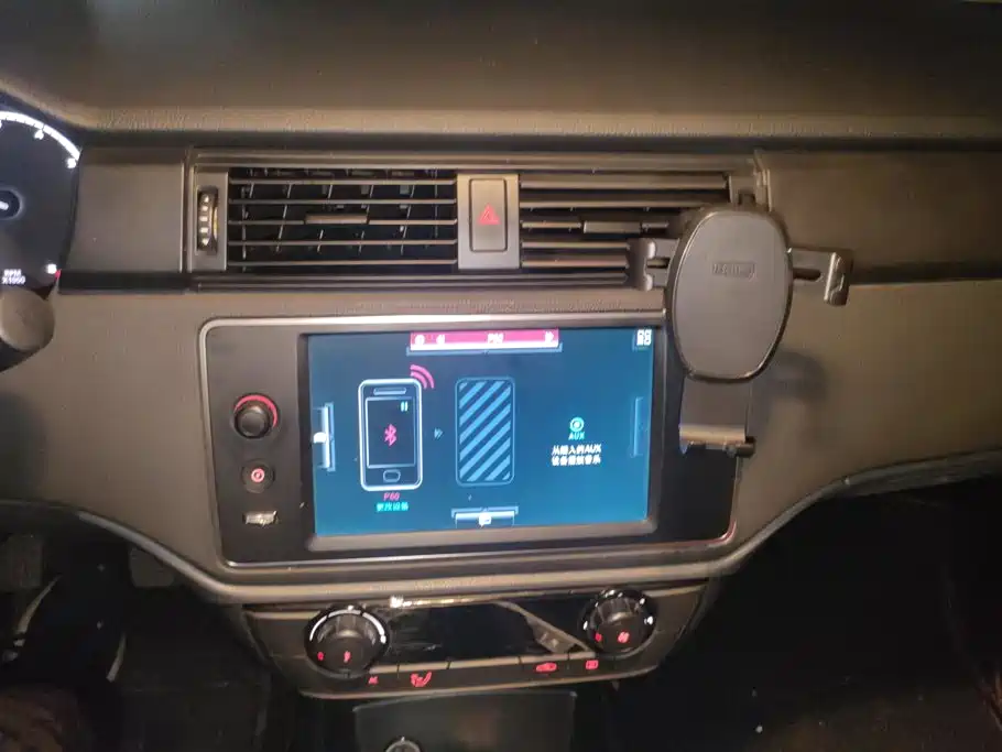 Qoros 3 2016 2016 Sedan 1.6L Manual Zhixiang