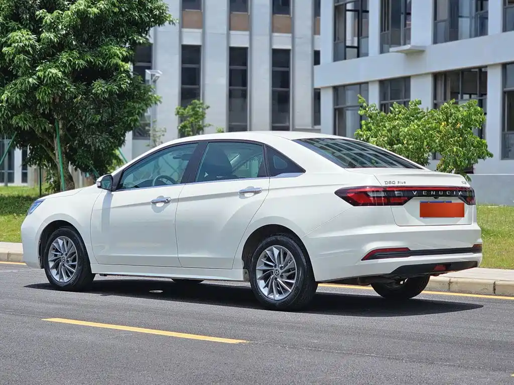 Venucia D60 2025 2023 PLUS 1.6L XL CVT Joy Leader Edition