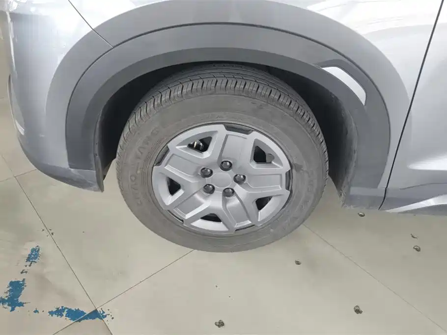 BYD Yuan UP 2025 Model 301KM Navigator фото 6