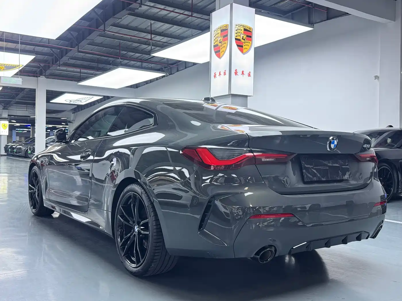 BMW 4 Series 2023 425i M Sport Shadowline Package фото 23