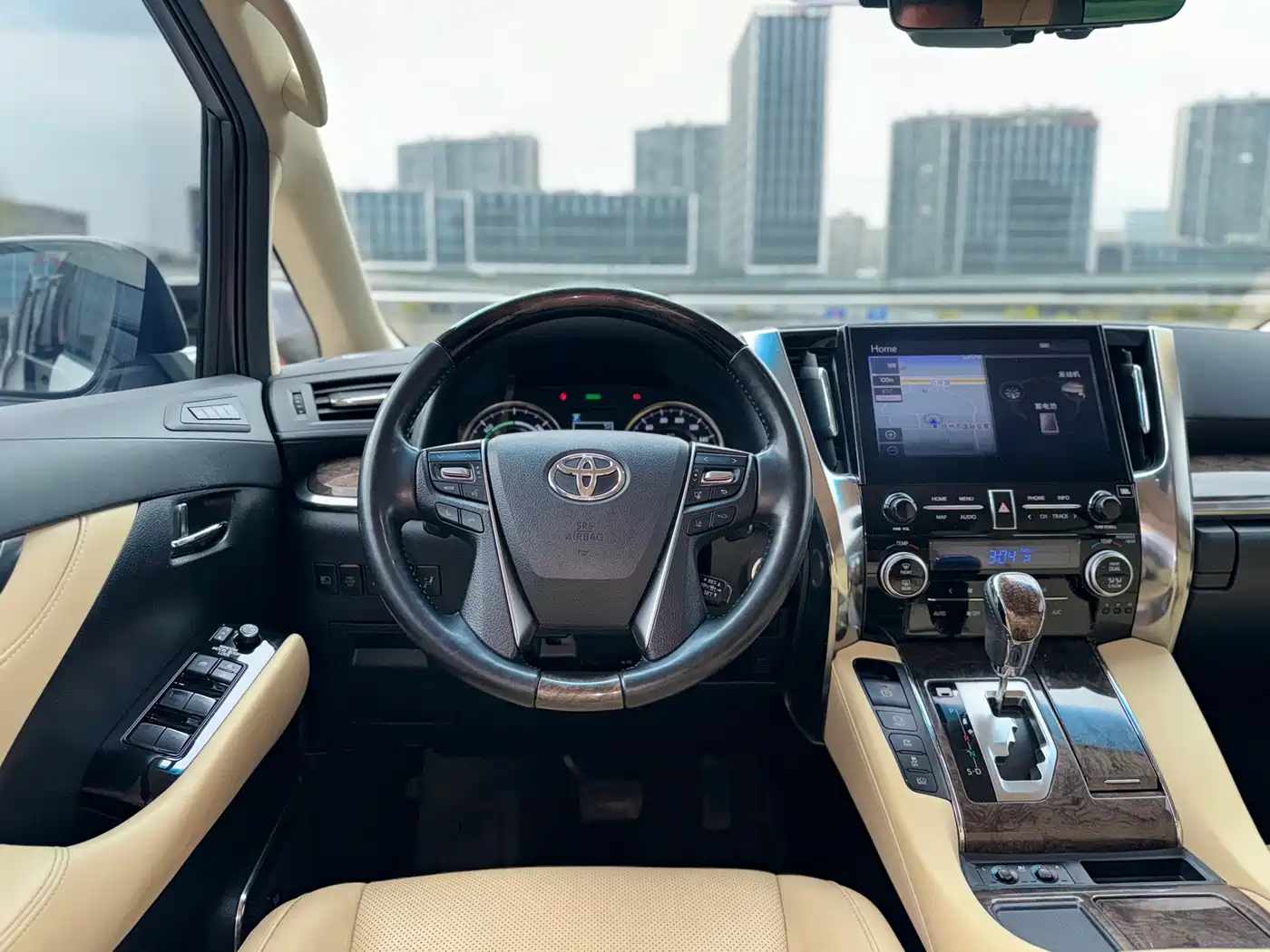 Toyota Vellfire 2021 Crown Hybrid 2.5L HV Supreme Edition фото 15