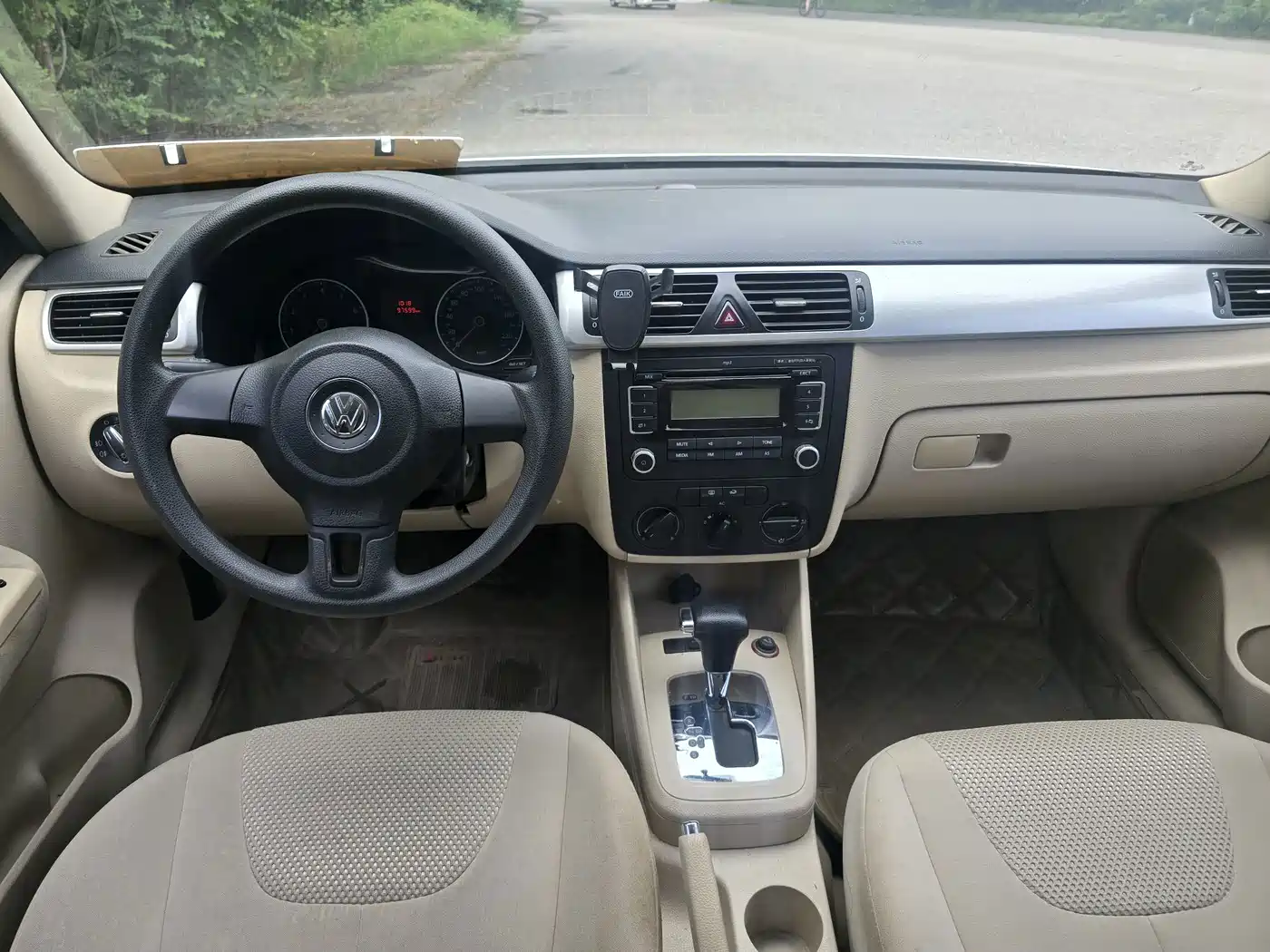 Volkswagen Bora 2012 2012 1.6L Automatic Fashion Model