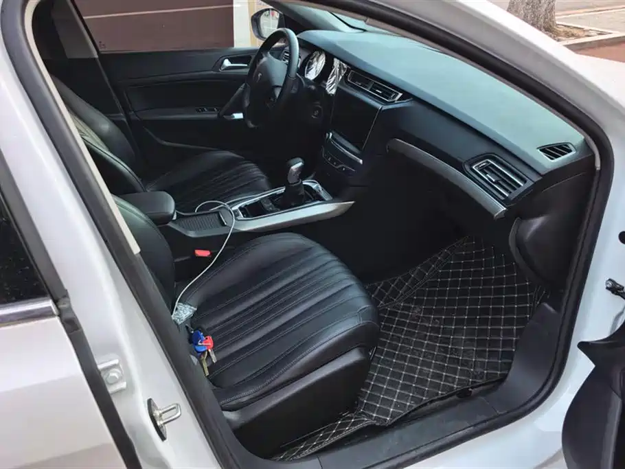 Peugeot 408 2020 360THP 10th Anniversary Premium Edition фото 8