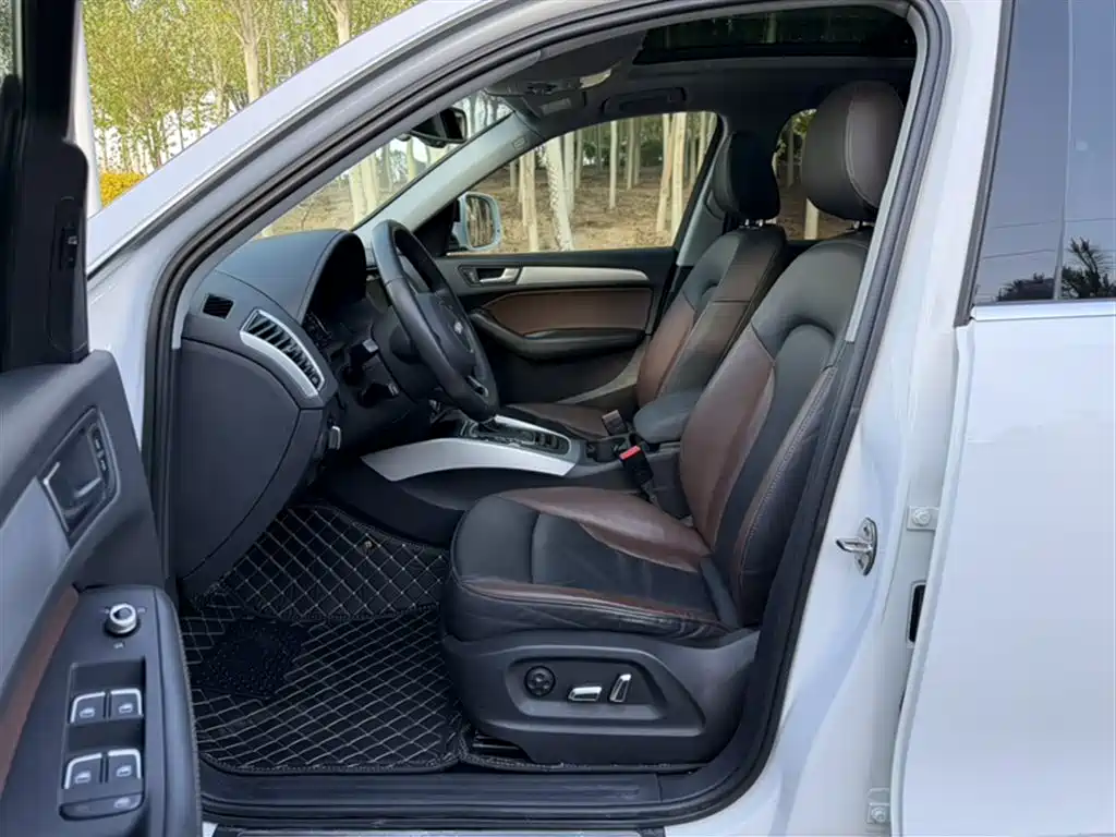 Audi Q5 2018 Collector's Edition 40 TFSI Technology фото 8