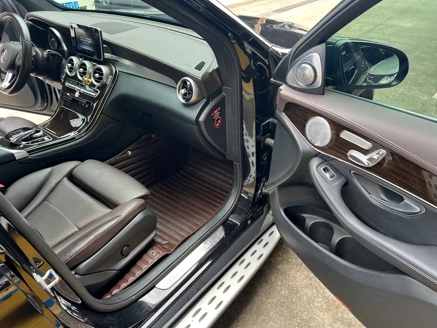 Mercedes-Benz GLC 2019 Facelift GLC 300 L 4MATIC Dynamic фото 8