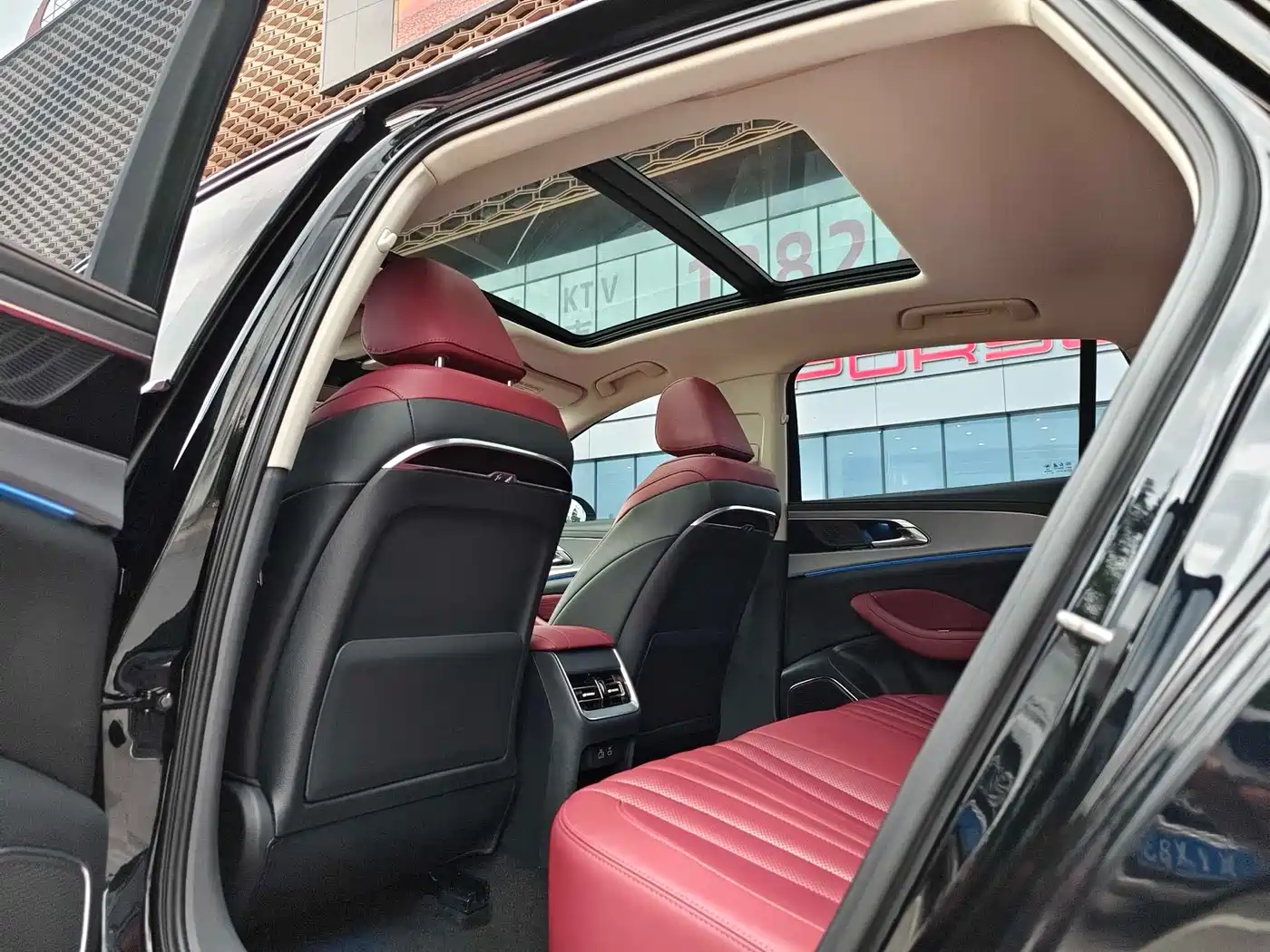 Hongqi H5 2023 2.0T Auto Smart Connect Flag Comfort фото 13