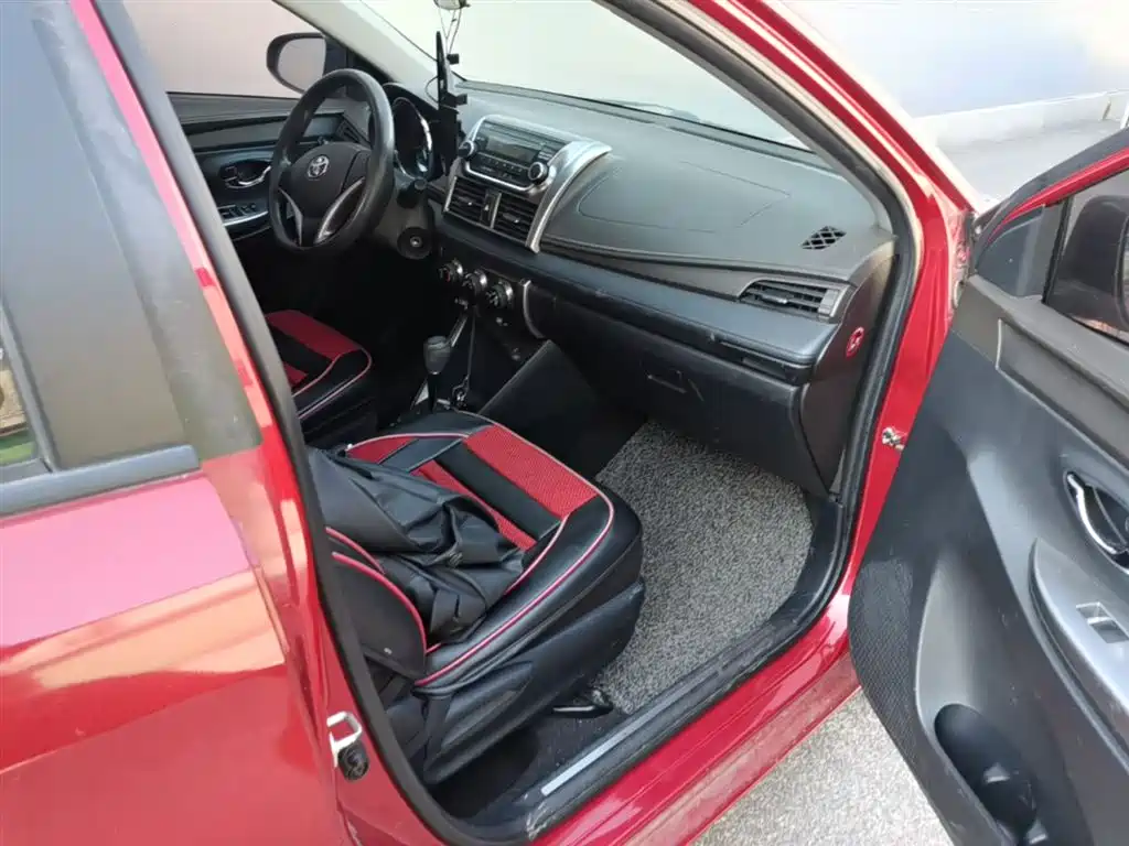 Toyota YARiS L Zhi Xuan 2015 1.5E Auto Charming Edition фото 11