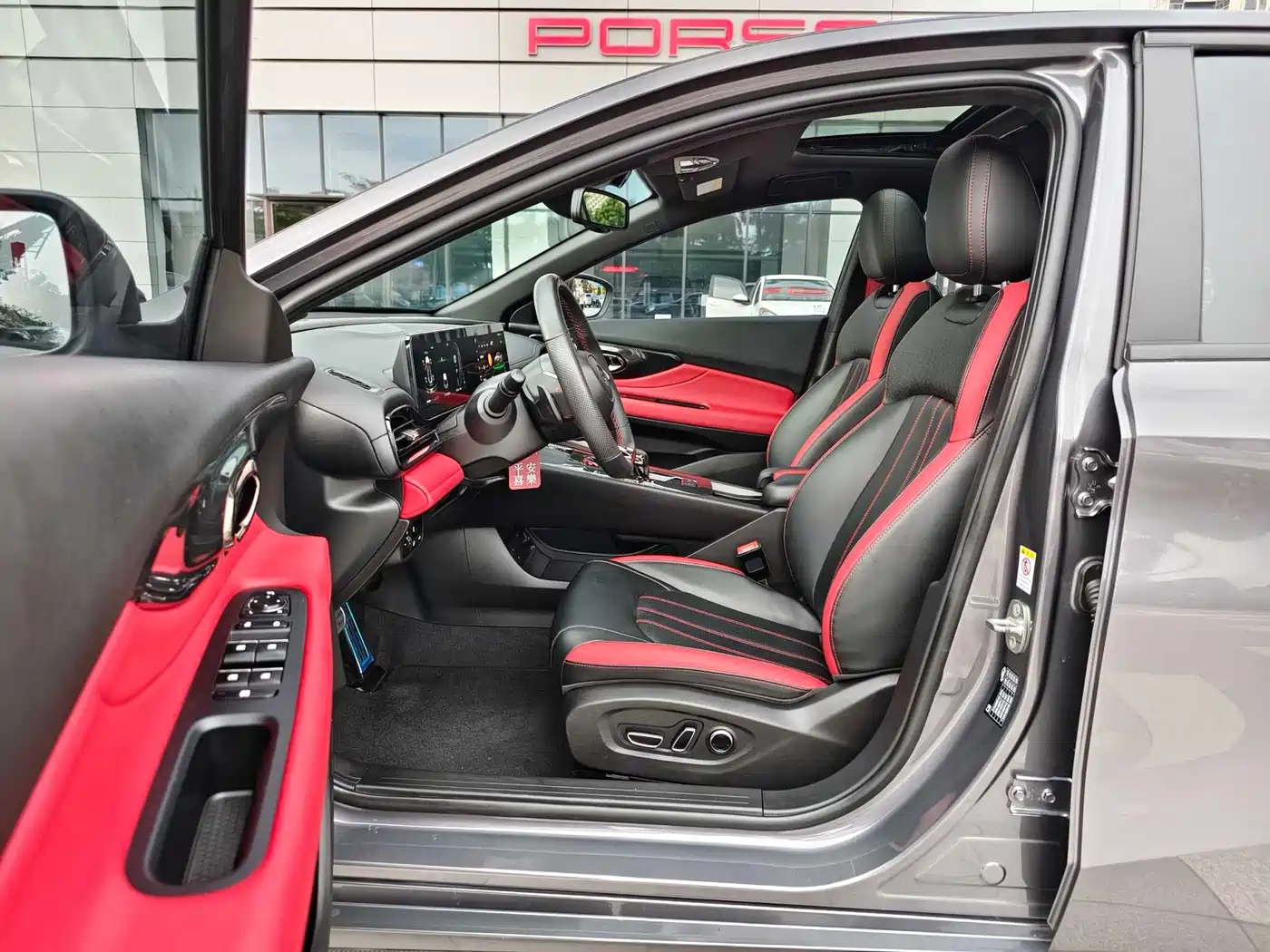 GAC Trumpchi Trumpchi Emkoo 2021 270T DCT J16 Edition фото 11