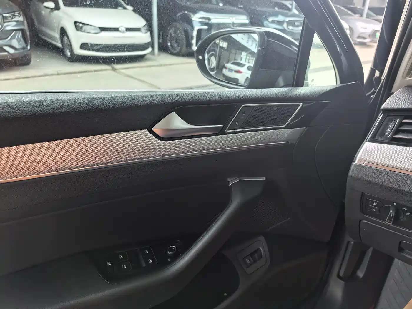 Volkswagen Magotan 2017 330TSI DSG Leading фото 7