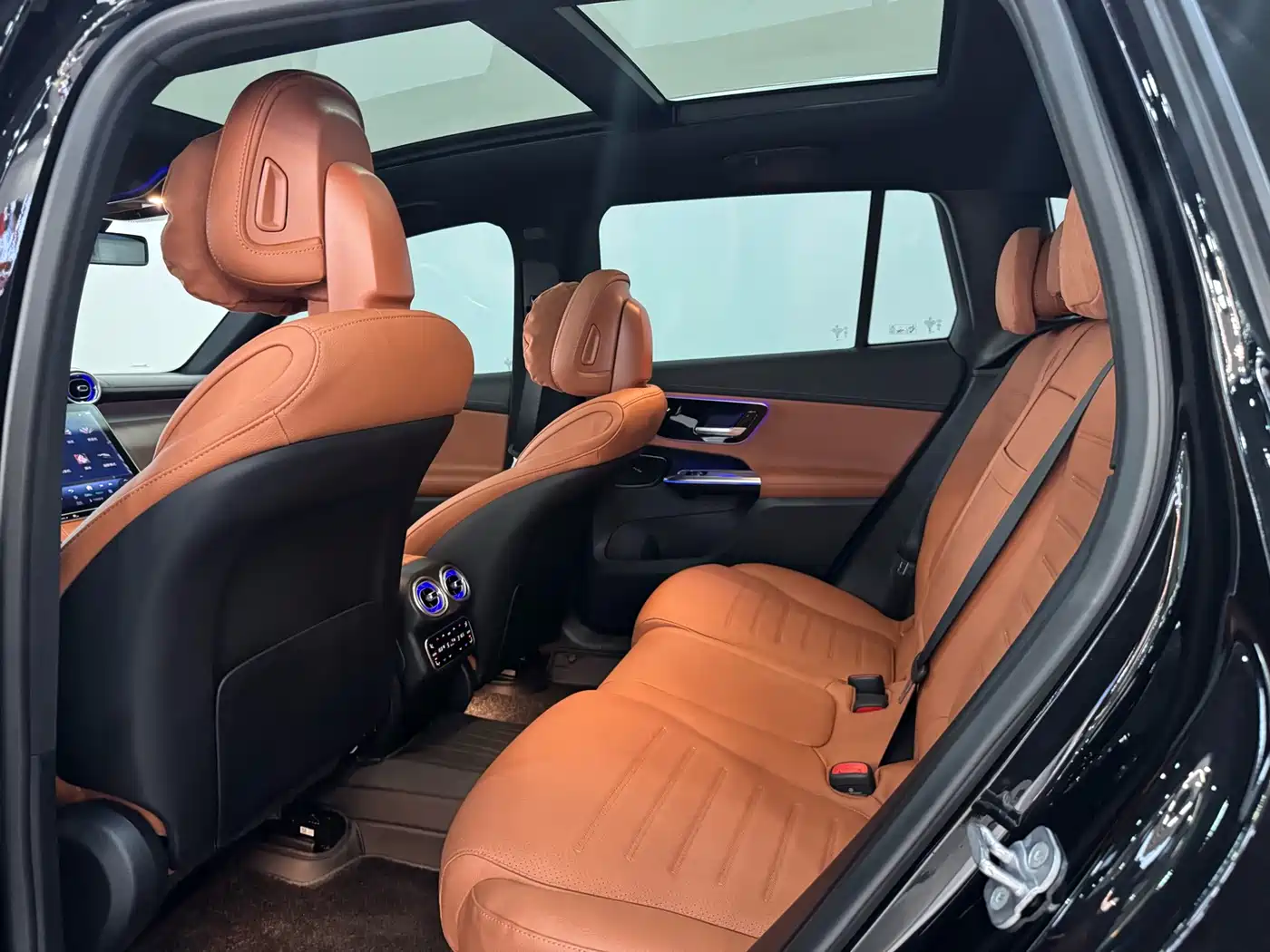 Mercedes-Benz GLC 2024 GLC 300 L 4MATIC Dynamic 5-seater фото 7