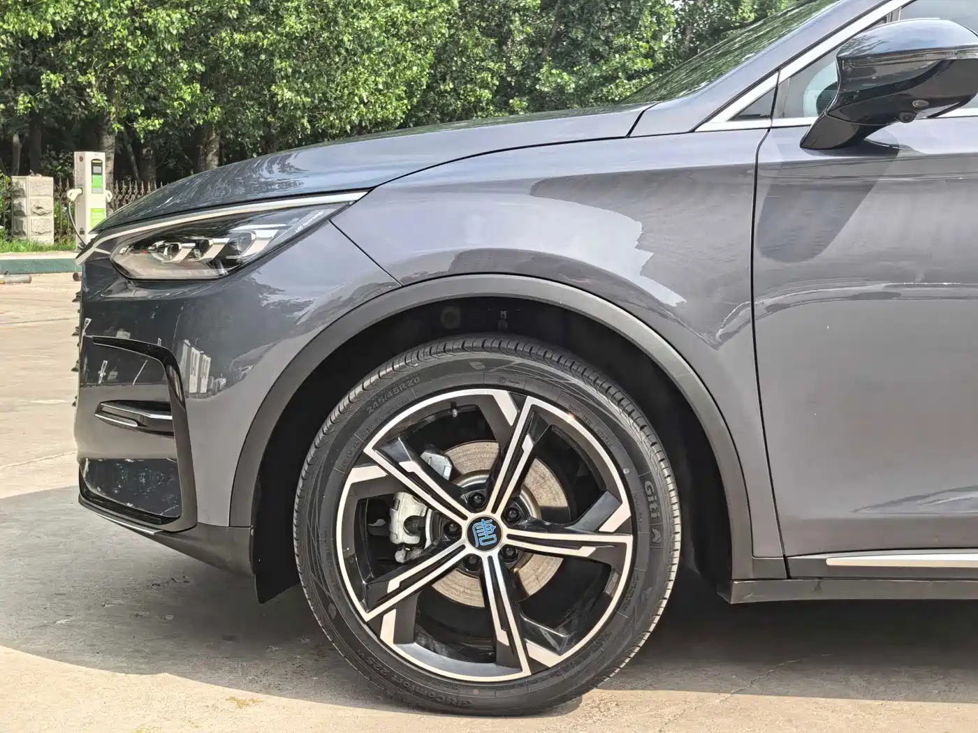 BYD Tang New Energy 2021 DM-i 112KM Honor фото 4