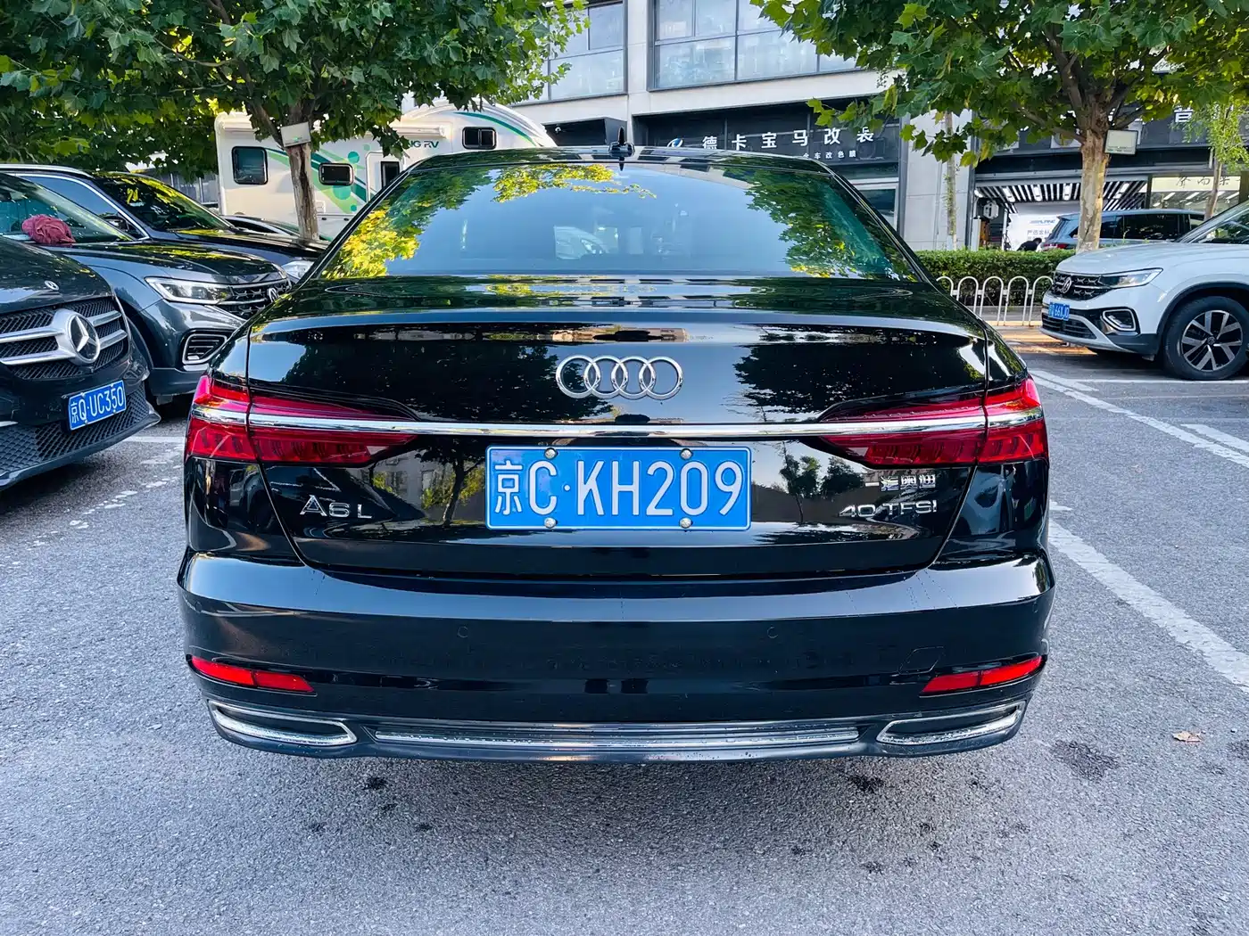 Фото 5 - Audi A6L