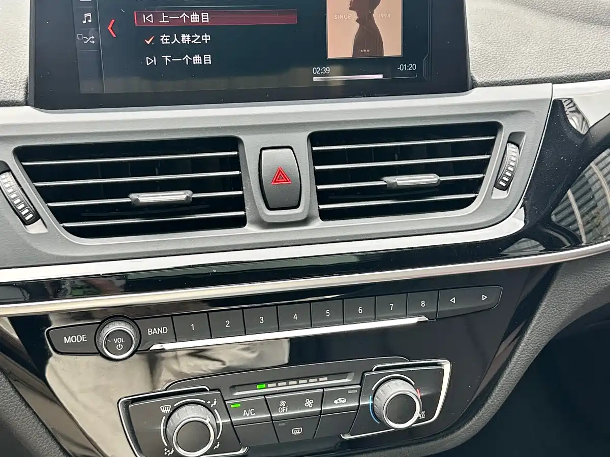 BMW 1 Series 2020 Model 125i Leading M Sport Package фото 14