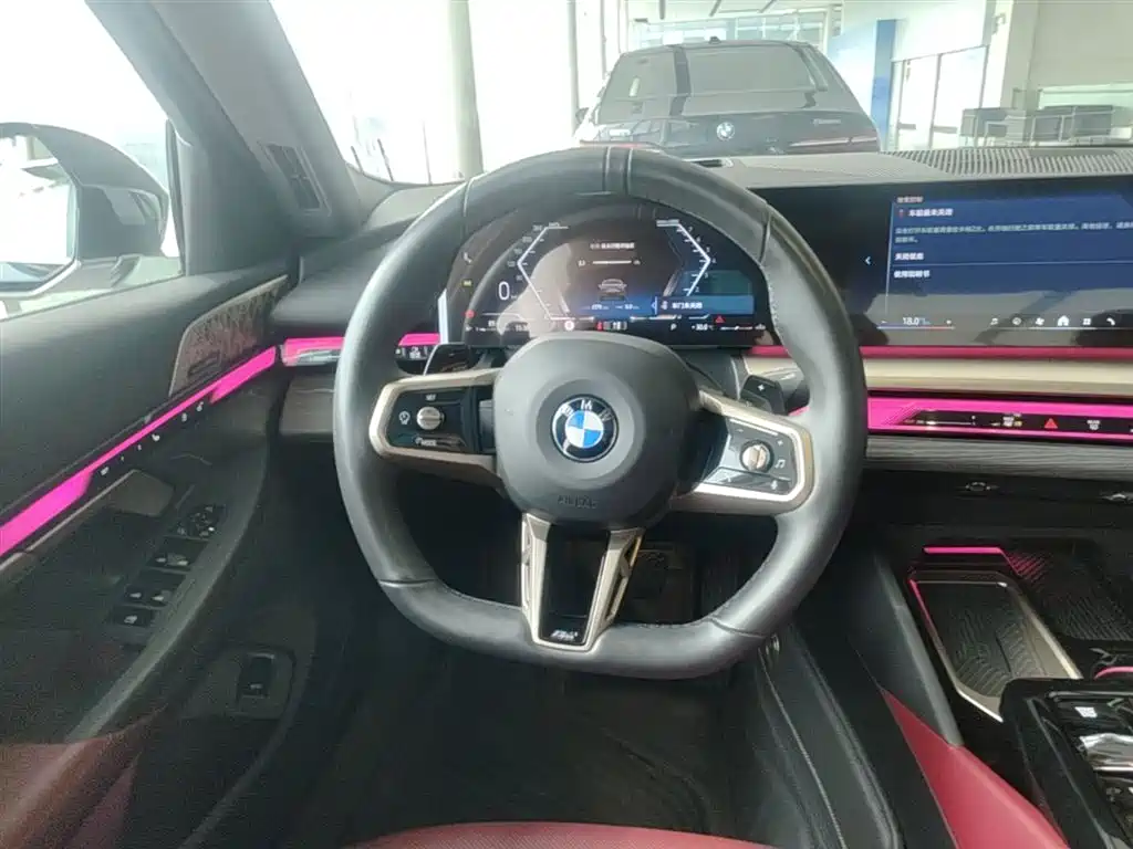 BMW 5 Series 2025 530Li Premium M Sport Package фото 17