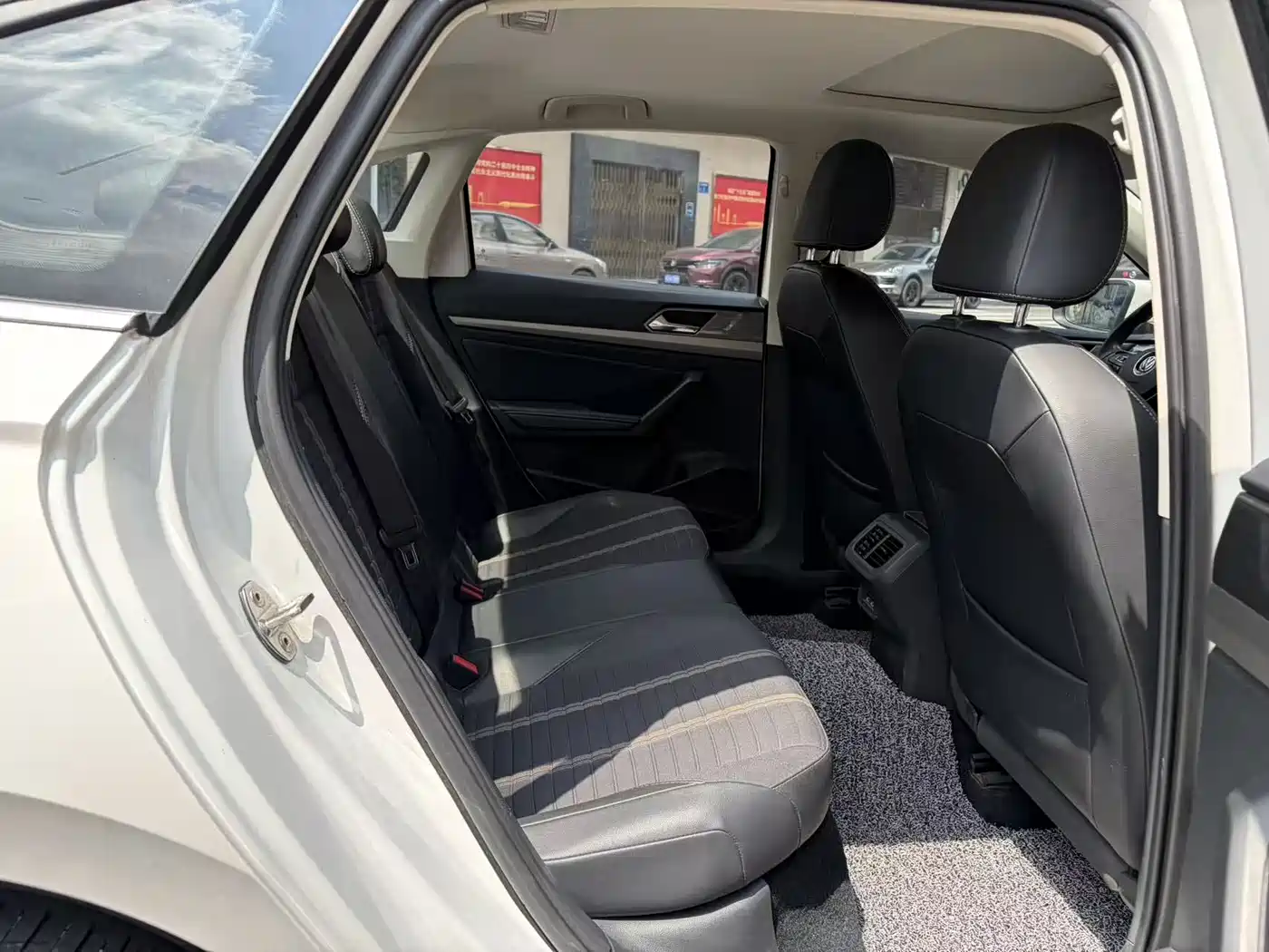 Volkswagen Lavida 2019 1.5L Auto Vision Edition China VI фото 12