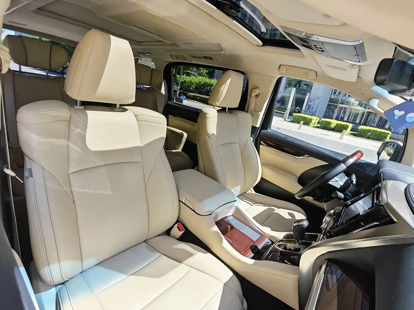 Toyota Alphard 2015 3.5L Luxury Edition фото 18