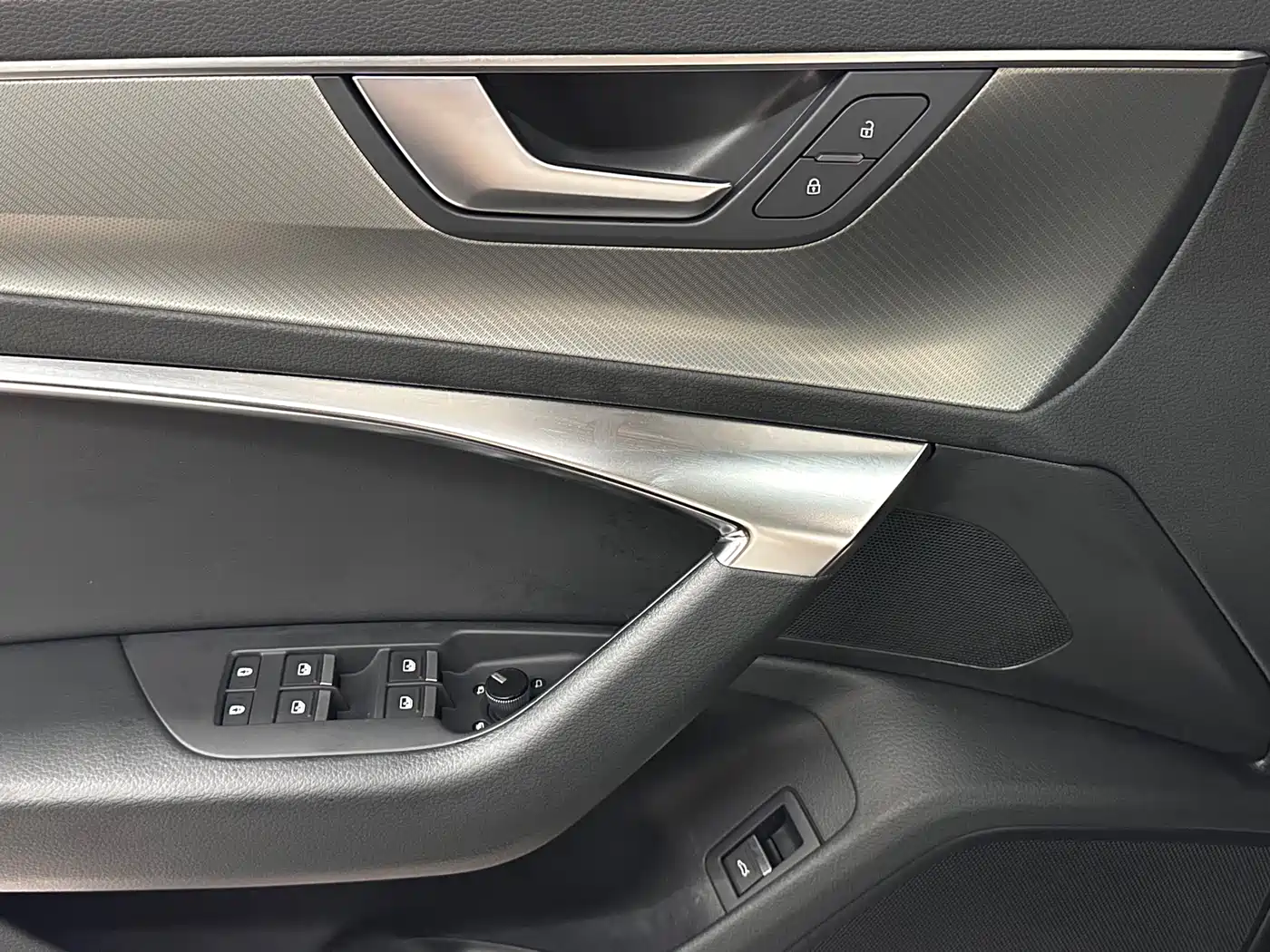 Audi A6L 2019 40 TFSI Luxury Elegance фото 18