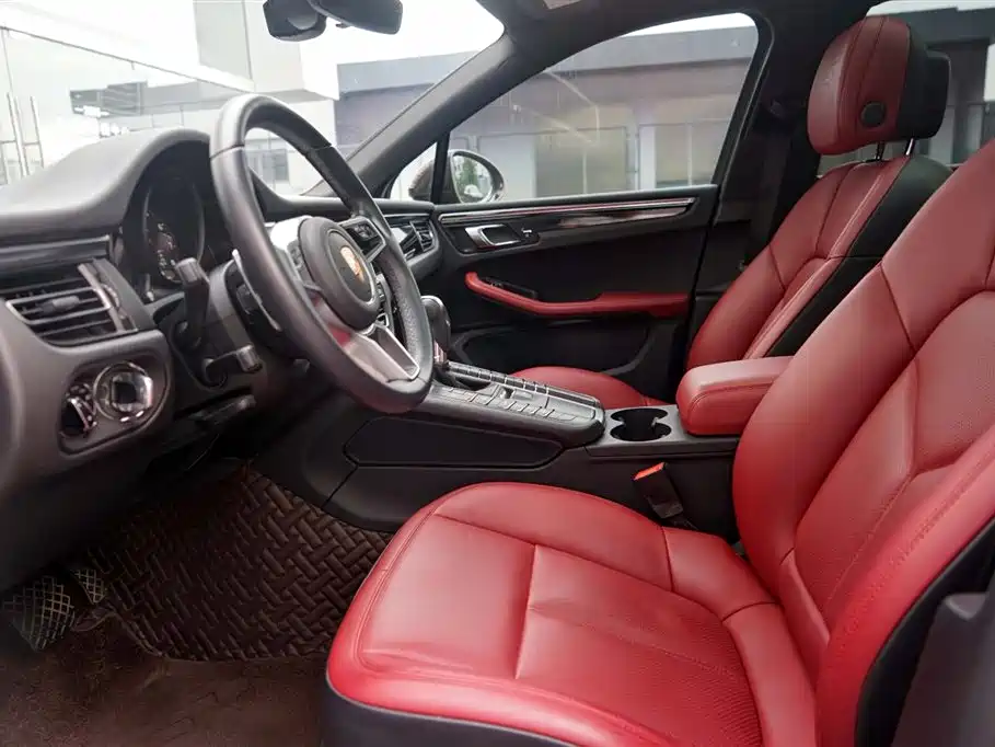 Porsche Macan 2021 Macan 2.0T фото 9