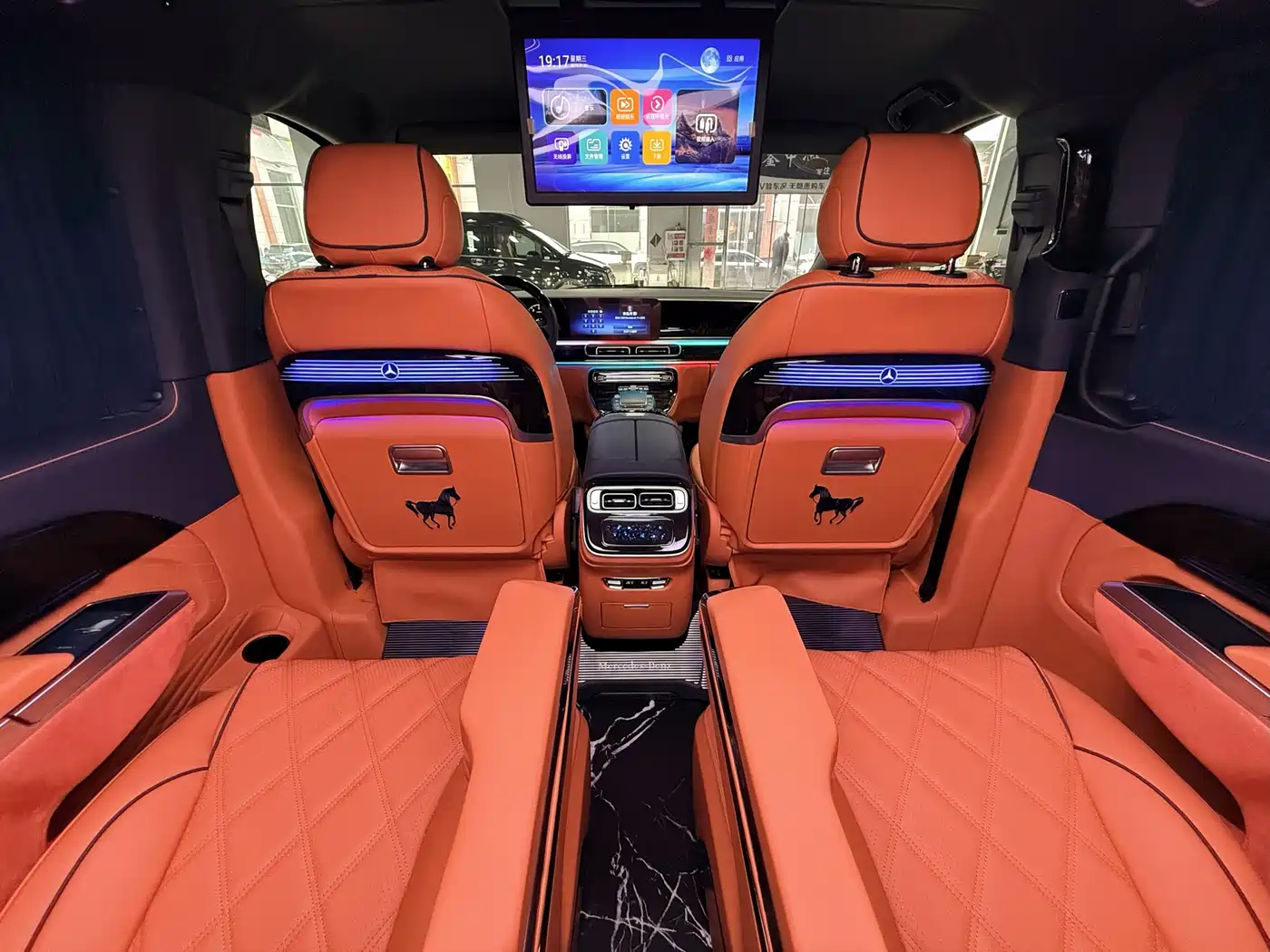 Mercedes-Benz Vito 2024 2.0T Elite Edition 7-Seater фото 7